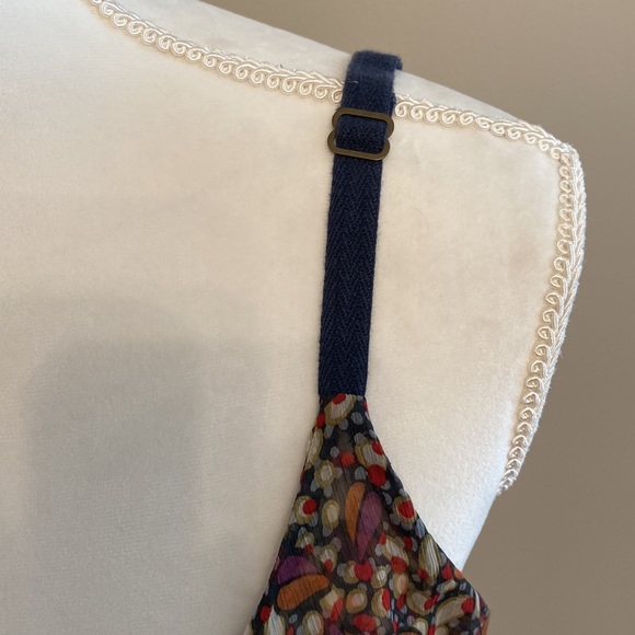 Ruffled and layered sheer top - Picture 3 of 5